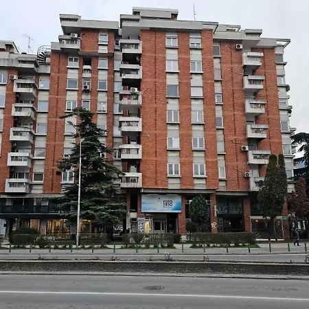 D&d Centar スコピエ